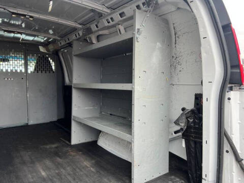 2021 Chevrolet Express 2500