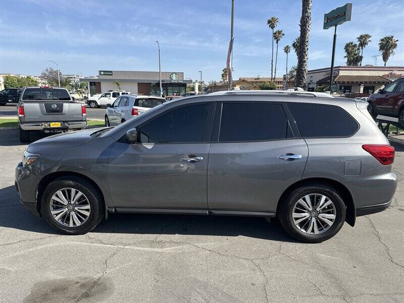 2020 Nissan Pathfinder S
