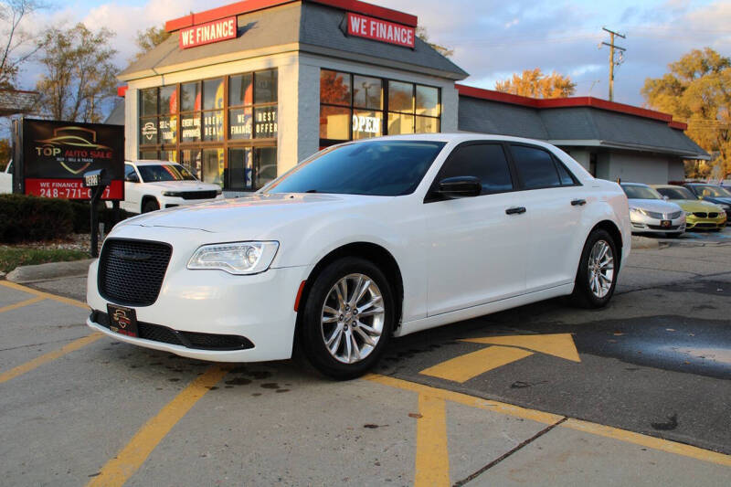 2017 Chrysler 300 Limited