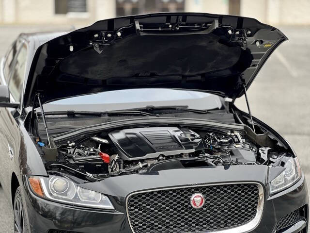 2020 Jaguar F-PACE 25t Premium