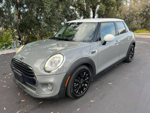 2017 MINI Hardtop 4 Door Cooper