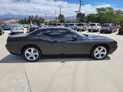 2012 Dodge Challenger SXT Plus