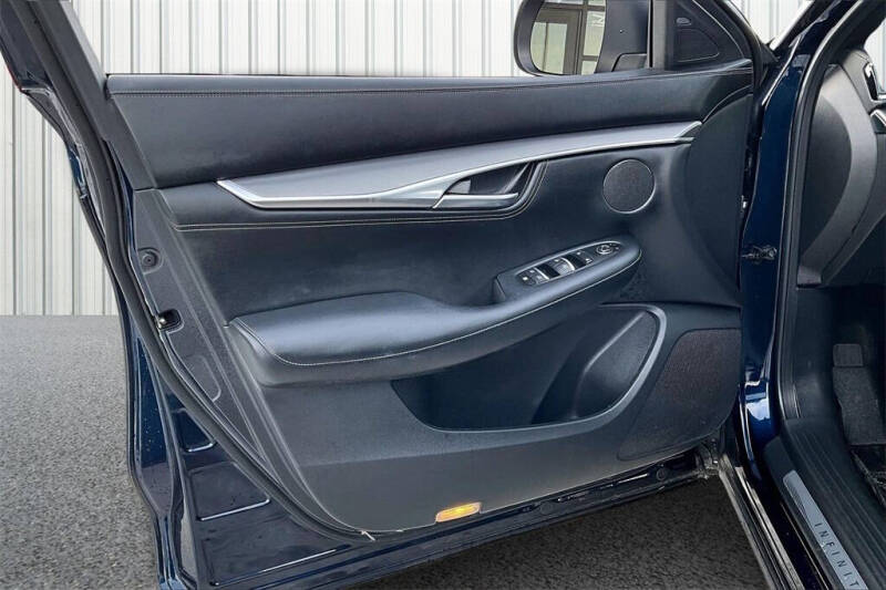 2022 Infiniti QX55 Luxe