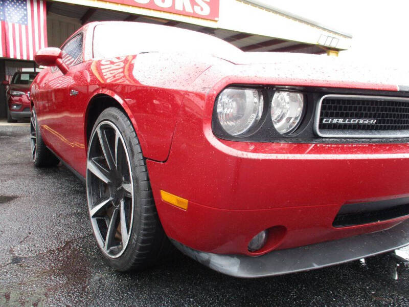2010 Dodge Challenger SE