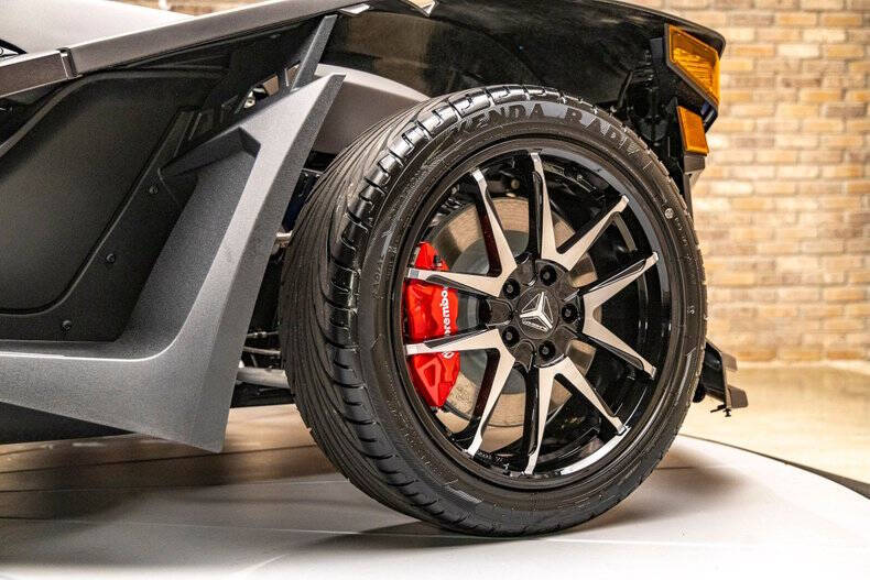 2023 Polaris Slingshot