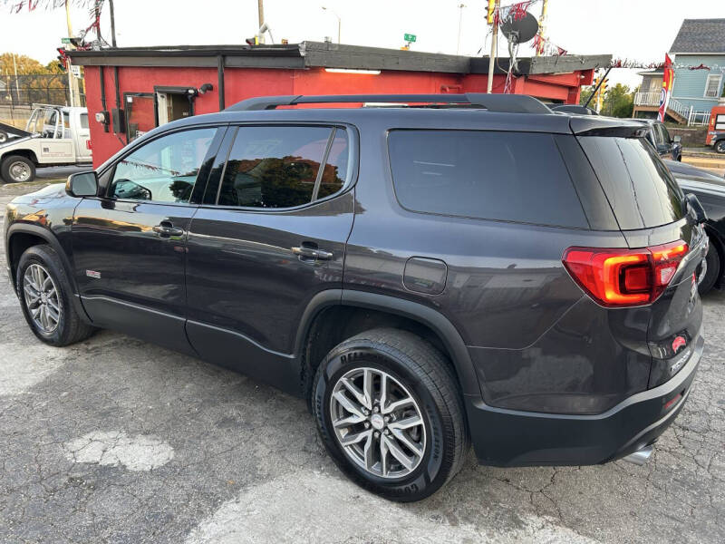 2017 GMC Acadia SLE-2