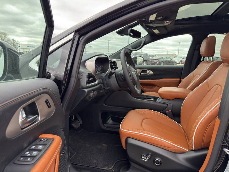2026 Chrysler Pacifica Pinnacle
