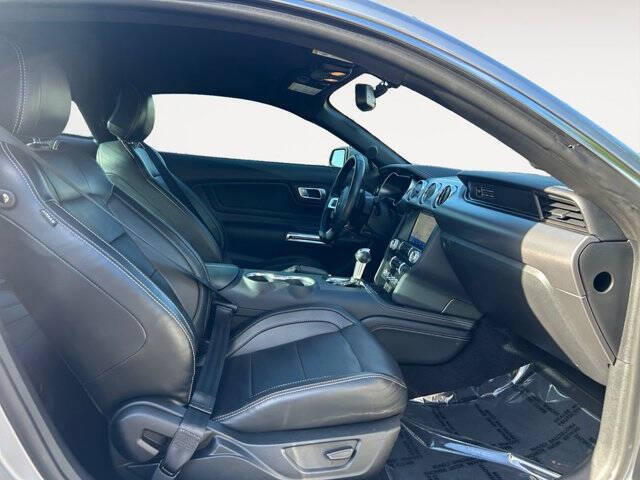 2020 Ford Mustang EcoBoost