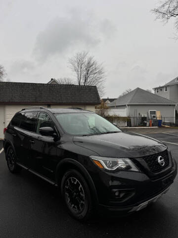 2020 Nissan Pathfinder SL