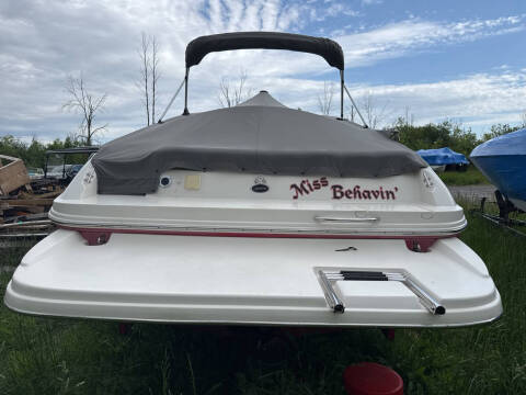 2003 Rinker 232 CAPTIVA