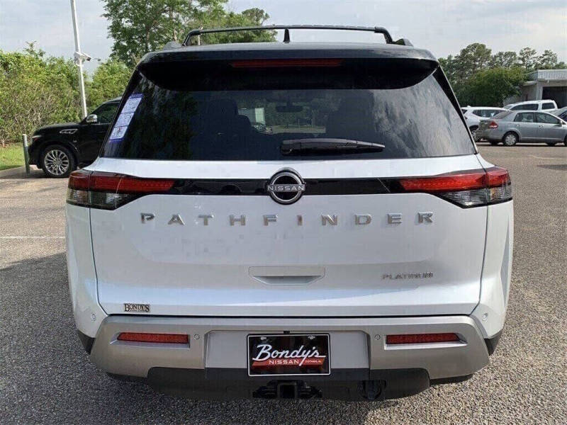 2025 Nissan Pathfinder Platinum