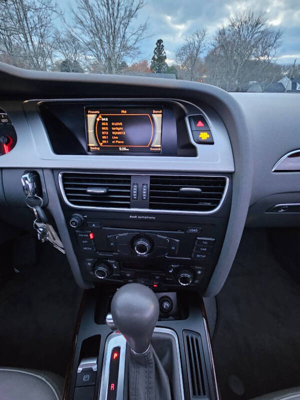 2009 Audi A4 2.0T quattro Premium Plus