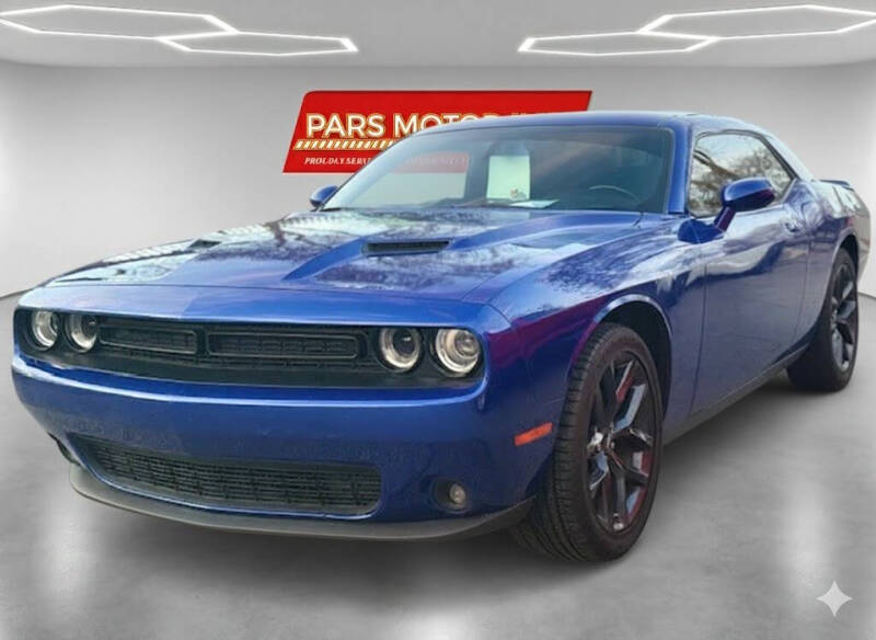 2020 Dodge Challenger SXT's photo