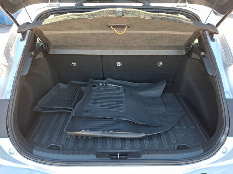 2022 Toyota Corolla Hatchback SE