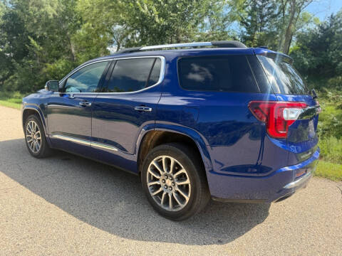 2023 GMC Acadia Denali