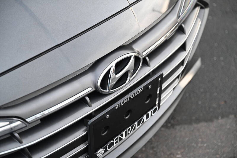 2020 Hyundai Elantra