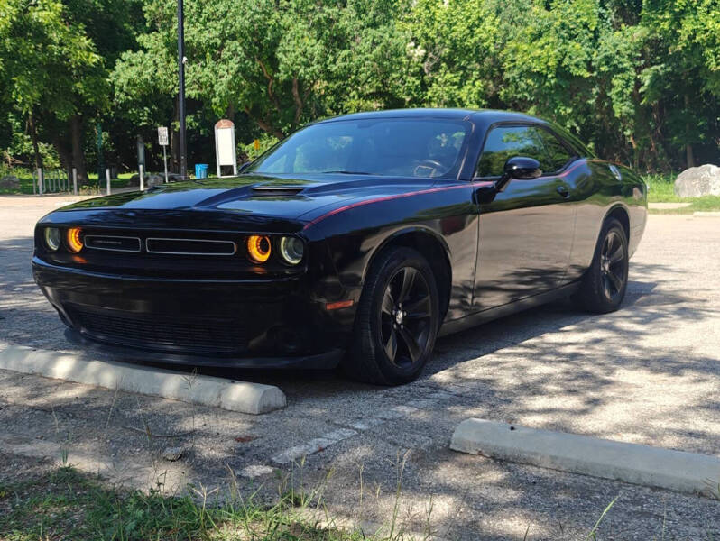 2016 Dodge Challenger SXT Plus