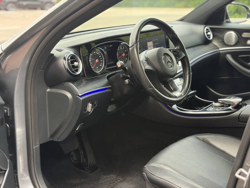 2017 Mercedes-Benz E-Class E 300 4MATIC