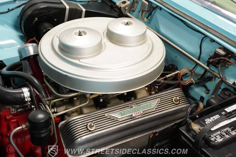 1957 Ford Thunderbird