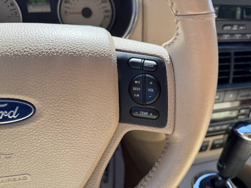 2006 Ford Explorer Limited