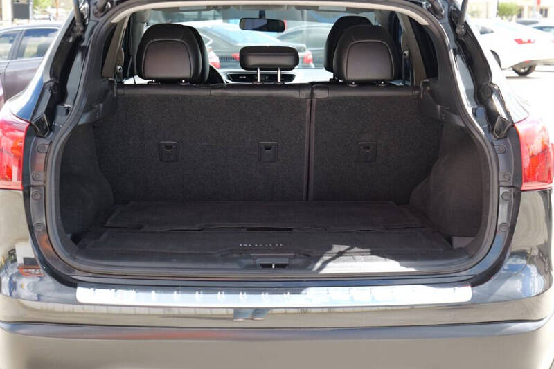 2017 Nissan Rogue Sport SL