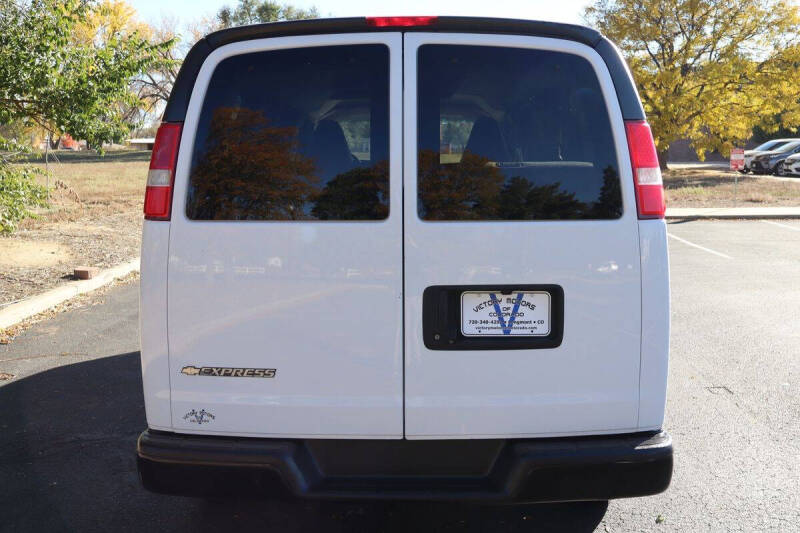 2017 Chevrolet Express LS 2500