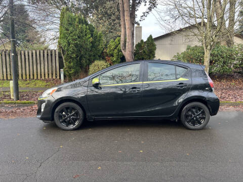 2016 Toyota Prius c Persona Special Edition