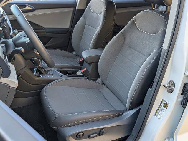 2024 Volkswagen Taos SE