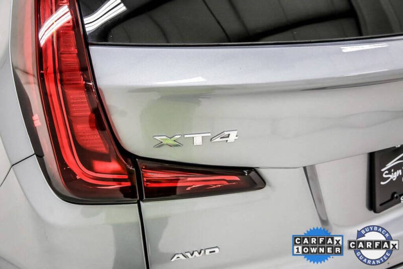 2024 Cadillac XT4 Premium Luxury