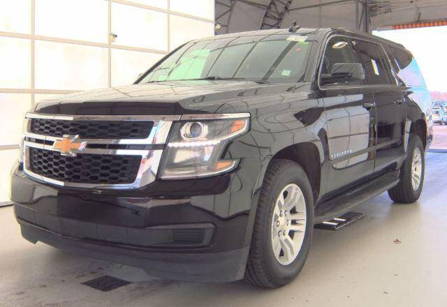 2020 Chevrolet Suburban LT's photo