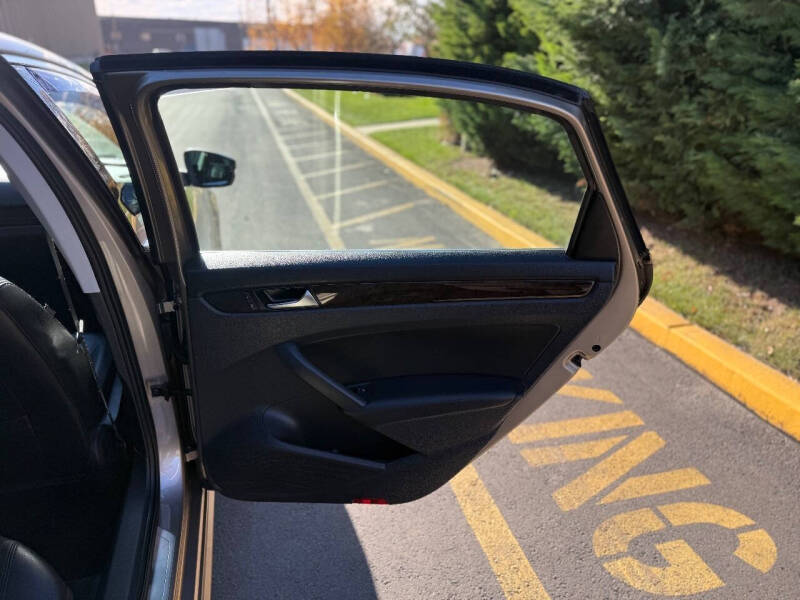 2015 Volkswagen Passat 2.0L TDI SEL Premium