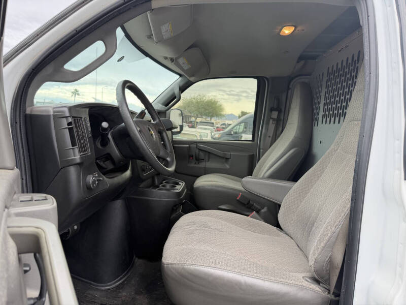 2017 Chevrolet Express 2500