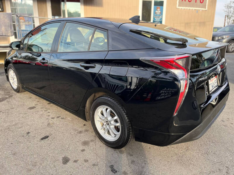 2016 Toyota Prius Two