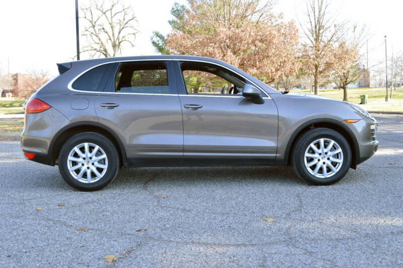 Used 2012 Porsche Cayenne Base with VIN WP1AA2A26CLA12507 for sale in Terre Haute, IN