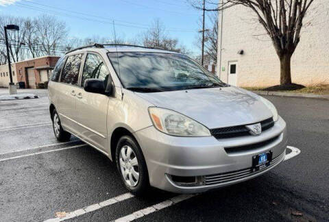 2004 Toyota Sienna LE 7 Passenger