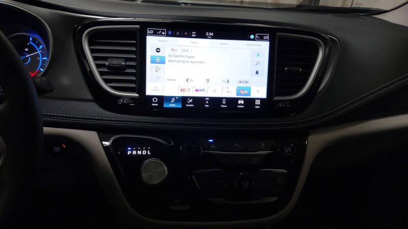 2024 Chrysler Pacifica Plug-In Hybrid