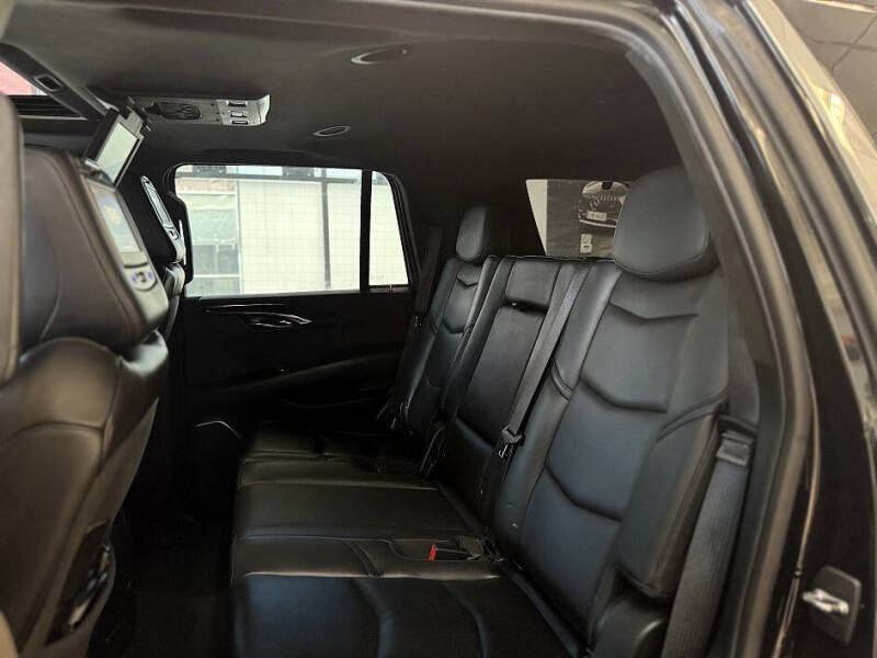 2019 Cadillac Escalade Platinum