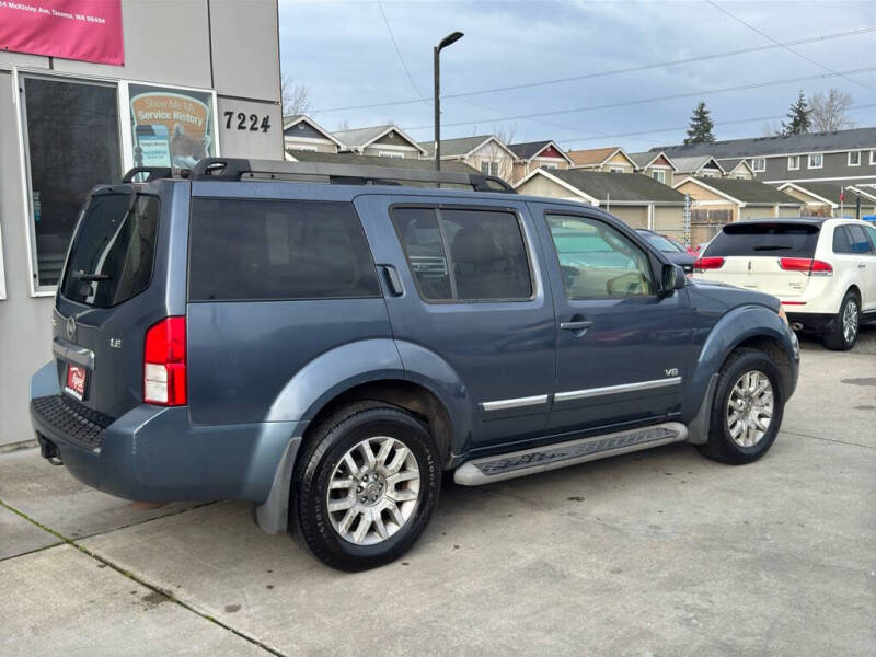 2008 Nissan Pathfinder SE photo 6