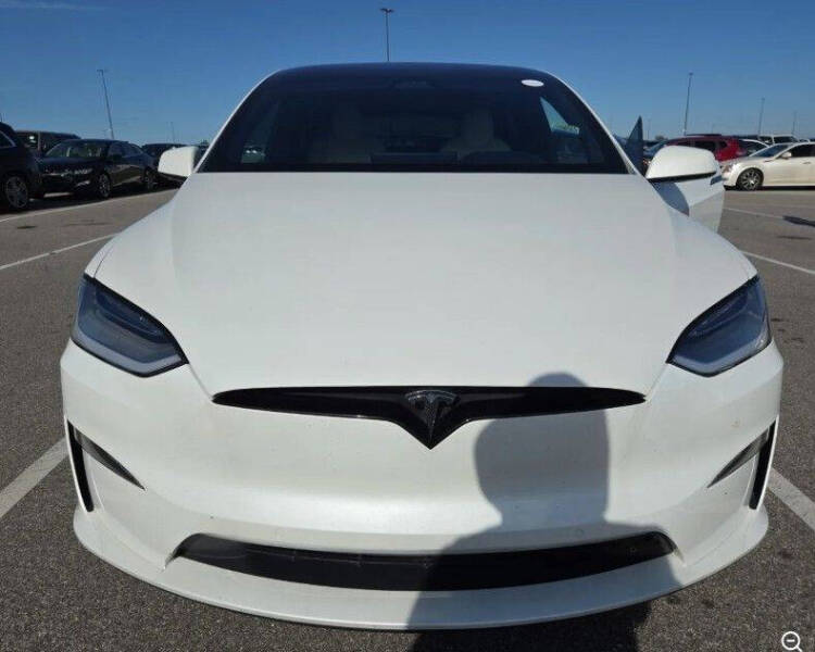 2022 Tesla Model X Plaid
