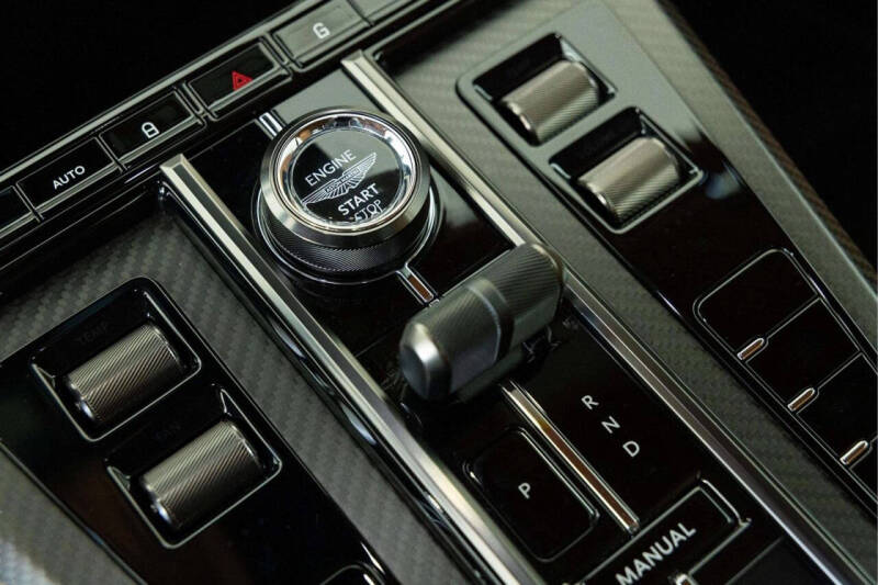 2025 Aston Martin Vantage