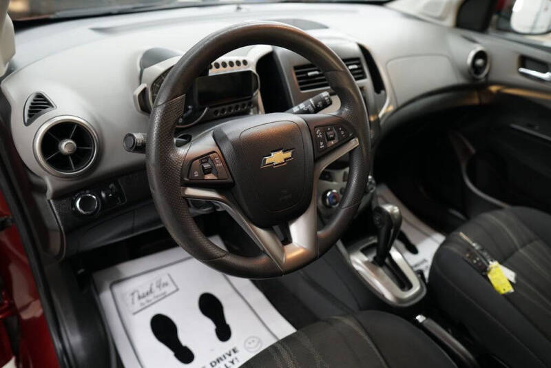 2016 Chevrolet Sonic LT Auto