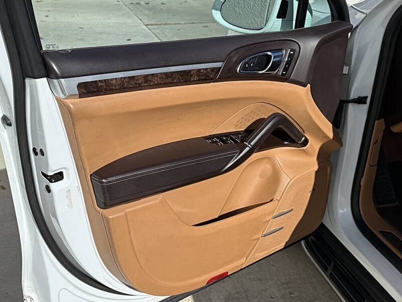 2017 Porsche Cayenne S