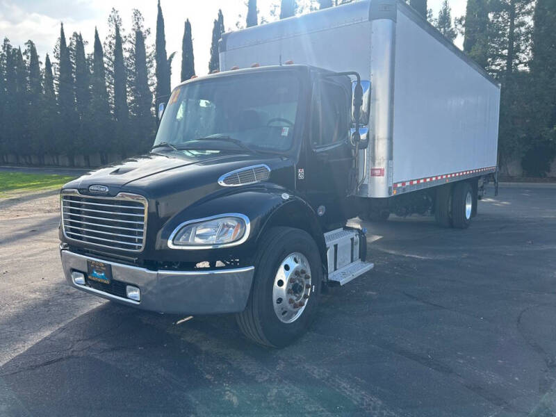 2022 Freightliner M2 106