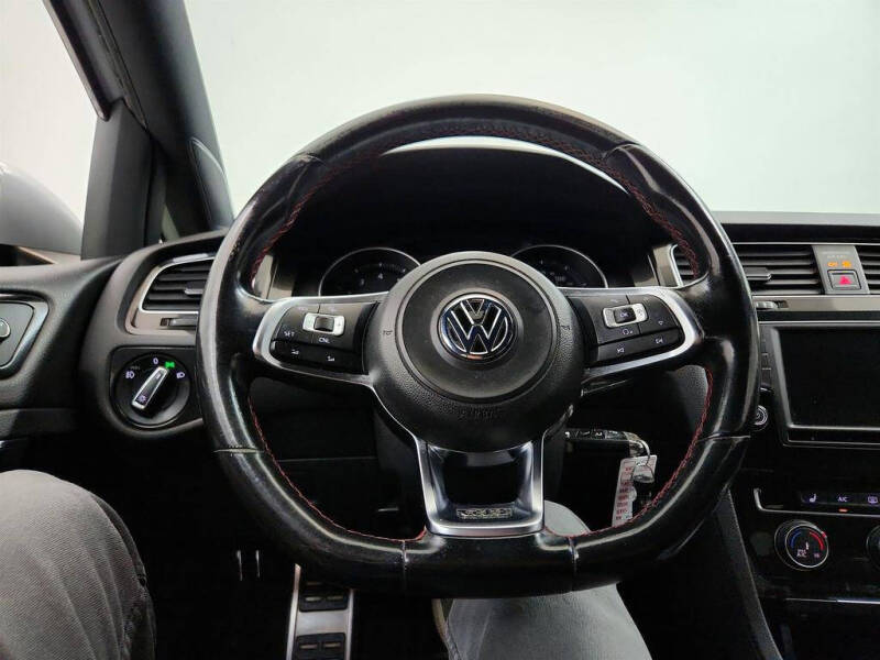 2016 Volkswagen Golf GTI S