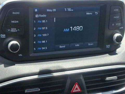 2020 Hyundai Santa Fe SE