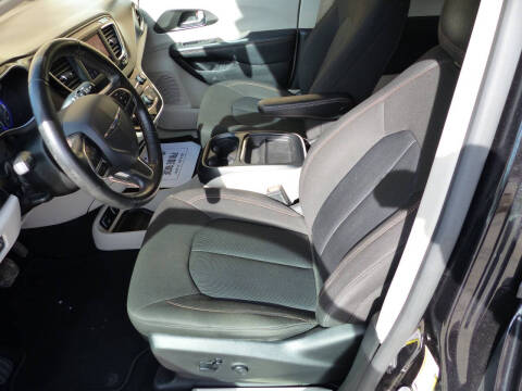 2020 Chrysler Pacifica Touring