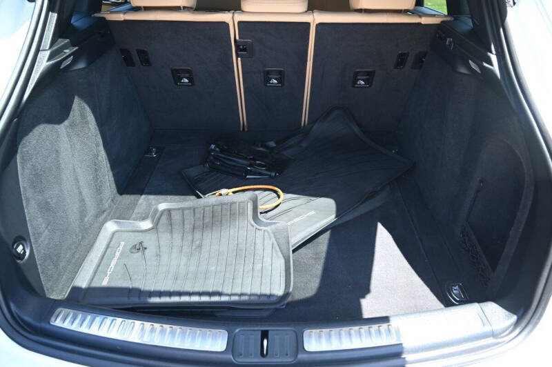 2018 Porsche Macan S