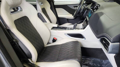 2020 Jaguar F-PACE SVR