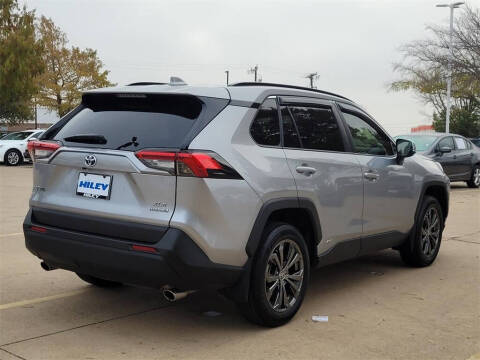 2024 Toyota RAV4 Hybrid XLE Premium