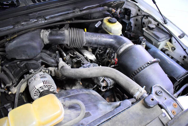 2004 Ford Excursion